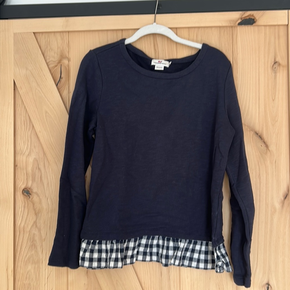 Vineyard Vines navy top size M